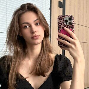 Meet your Posher, Noha